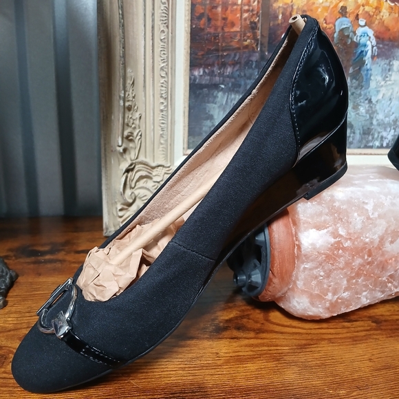 Life Stride Black Kitten Wedge 9.5 W Heels - Picture 4 of 11